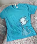 VEselé, vtipné ručně malované tričko tyrkysové barvy s velkou modrou kočkou. velikos xl
