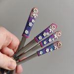 Příbor + dlouhá lžička - duhový příbor s bílými květy - 4 ks v sadě