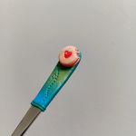 13. koktejlová - latté - lžička dekorovaná lineckým cukrovím - vánoční téma - klasické slepované koláčky, srdíčka, kytičky