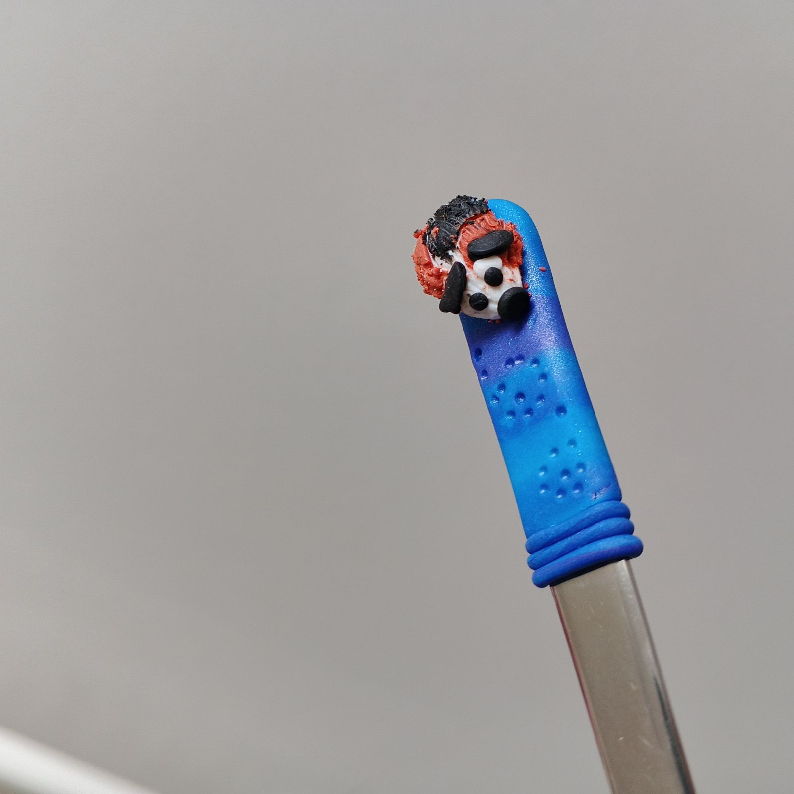 Čaj 3 Veselá čajová lžička s modelovaným morčátkem - každé morčátko je jedinečné.