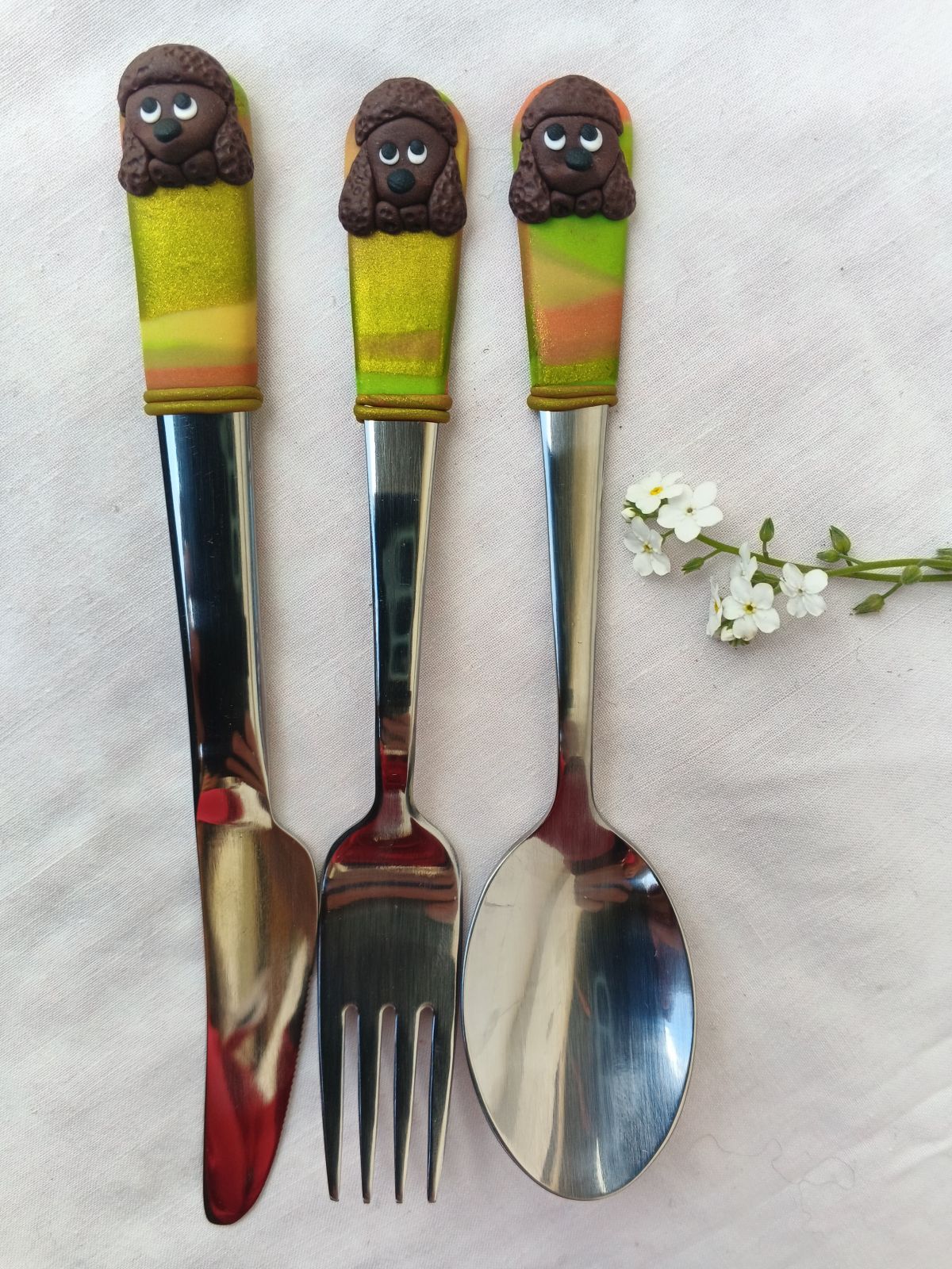 Příbor s hnědými pudlíky (lžíce, nůž, vidlička) - menší velikost 16-18cm