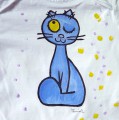 Ručně malované bílé 100% bavlněné tričko s krátkým rukávem, ozdobné prošívání modrou nití - veselá modrá kočka namalovaná- velikost 86, 3D zdobení puntíky Veronika "Tanísek" Kocková