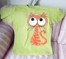Oranžová střapatá kočka ručně namalovaná - zelené 100% bavlněné tričko - krátký rukáv Veronika "Tanísek" Kocková