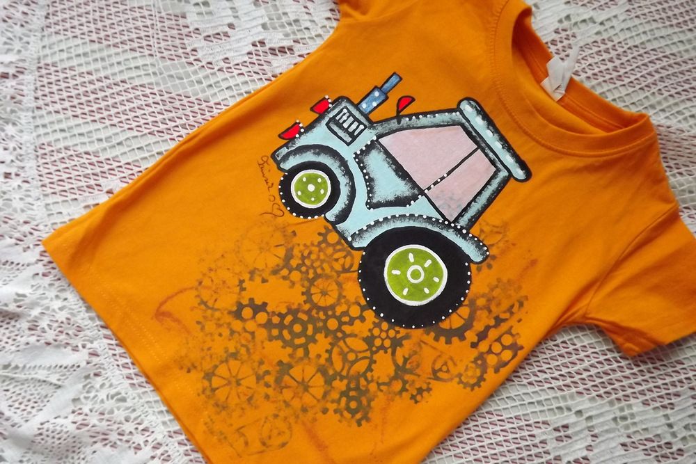 Tričko s ručně malovaným traktorem + ozubená kola (pozitiv)